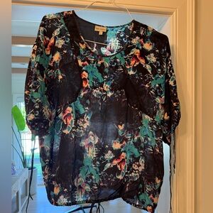 The Odell’s Blouse Size Small